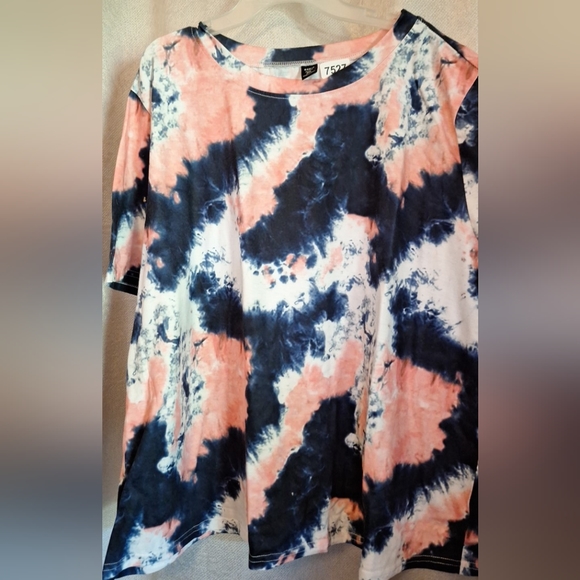 3XL Women top. #7527 - Picture 3 of 5